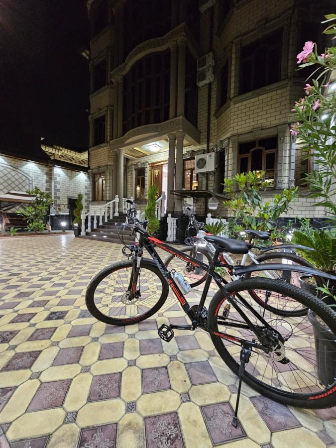 Hotel Sharq Dushanbe Ngoại thất bức ảnh