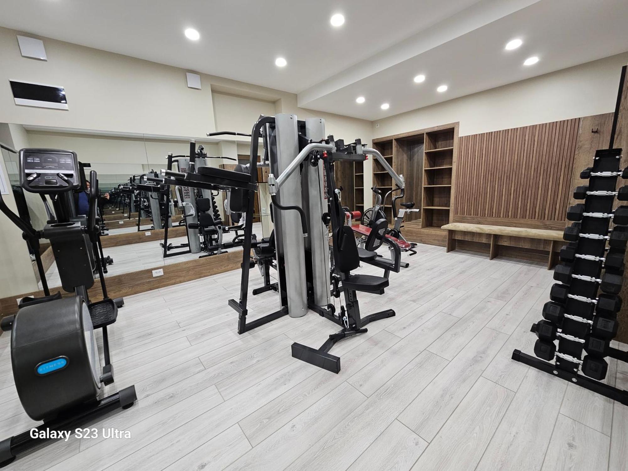 Hotel Sharq Dushanbe Ngoại thất bức ảnh