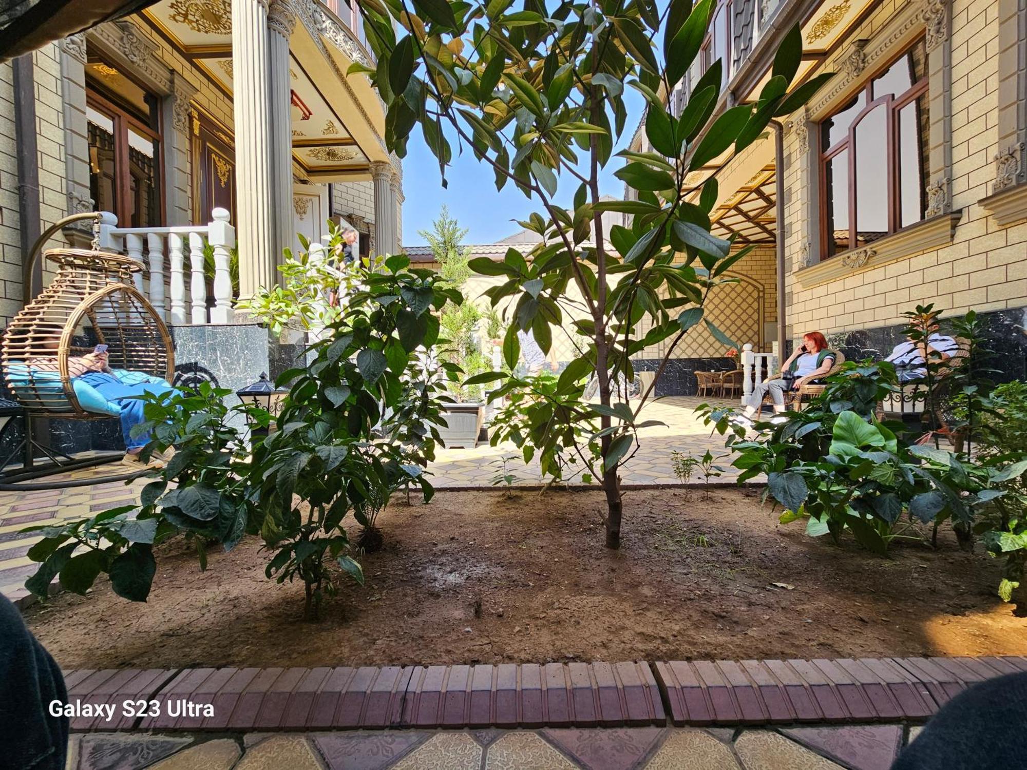 Hotel Sharq Dushanbe Ngoại thất bức ảnh