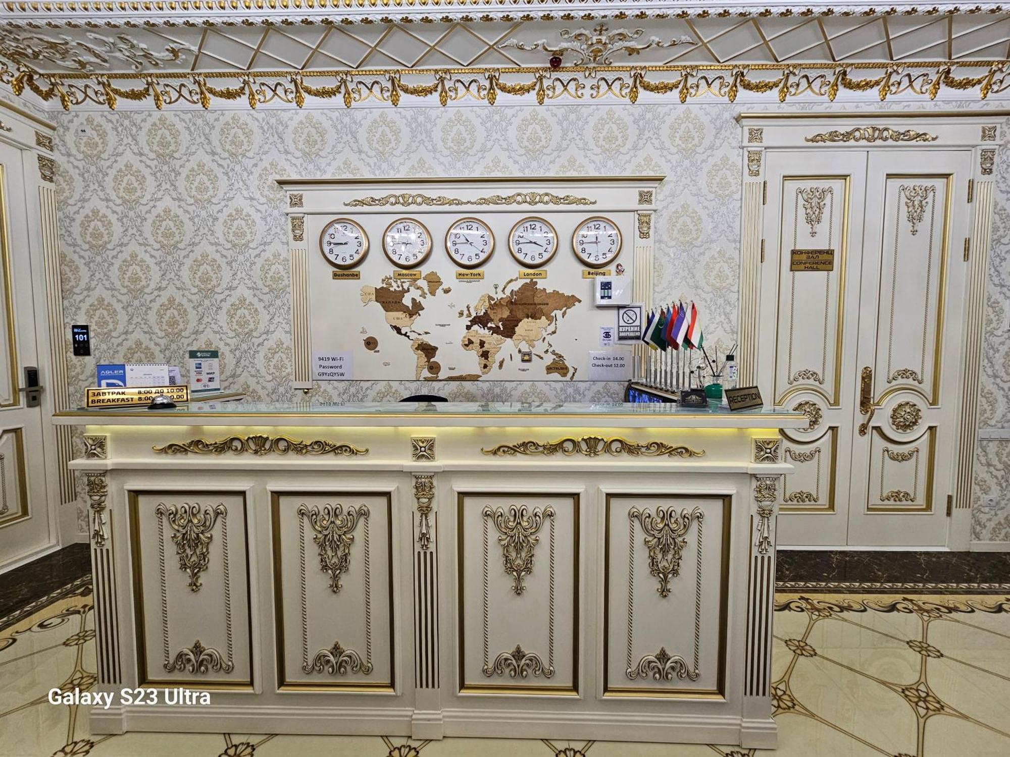 Hotel Sharq Dushanbe Ngoại thất bức ảnh